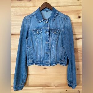 American Eagle Distressed Demin Jacket. Fall Long Sleeve Blue Jean Denim NWOT